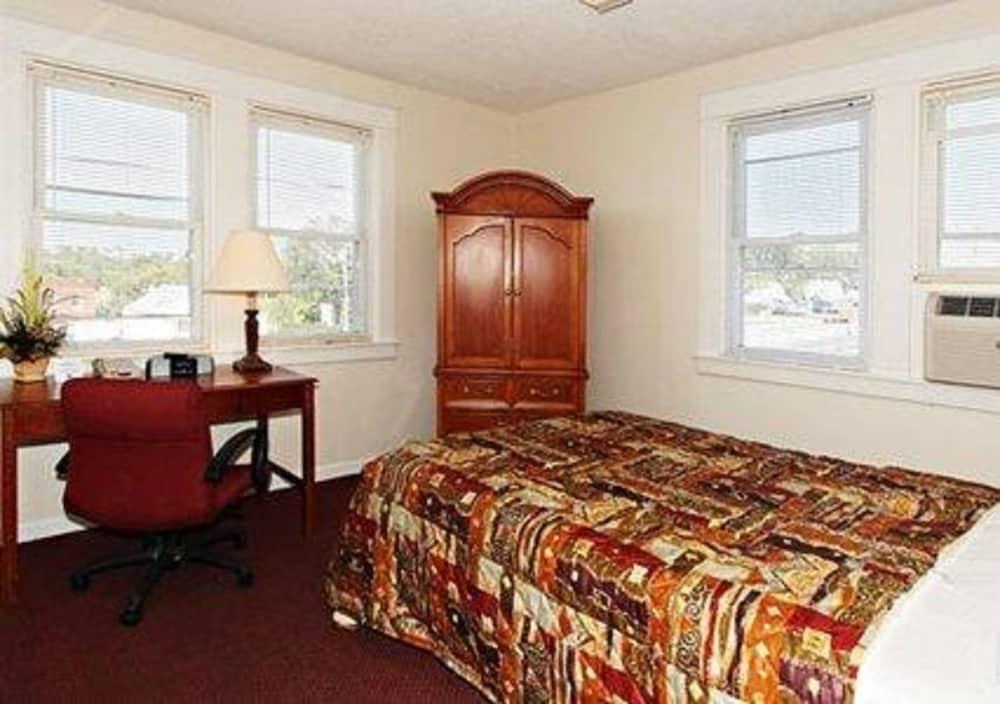 The Regal Inn & Suites Rosedale Room photo
