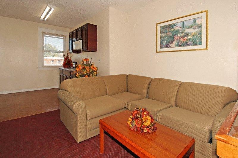 The Regal Inn & Suites Rosedale Room photo