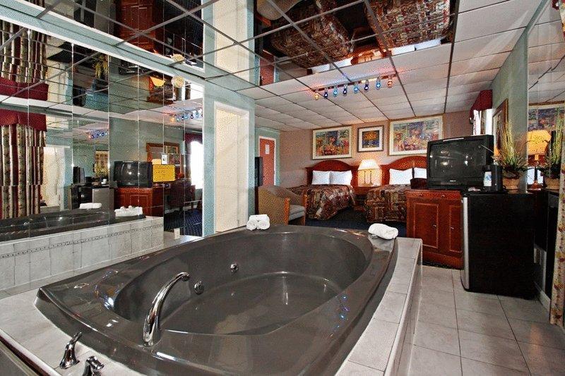 The Regal Inn & Suites Rosedale Room photo