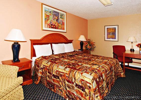 The Regal Inn & Suites Rosedale Room photo